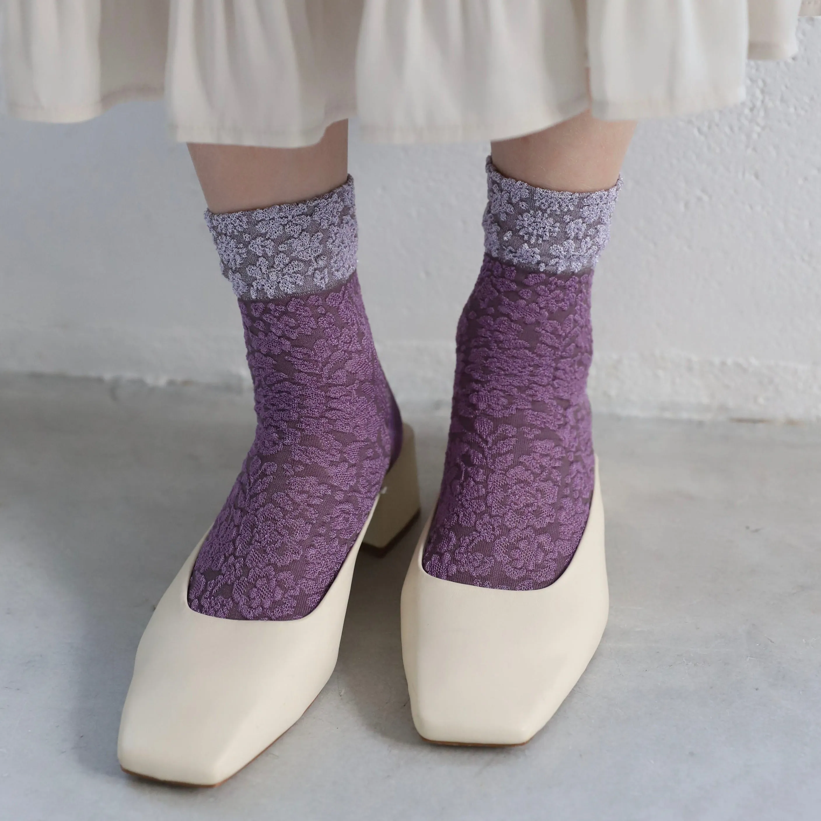 021132199 Two-Tone Float Low Crew Socks