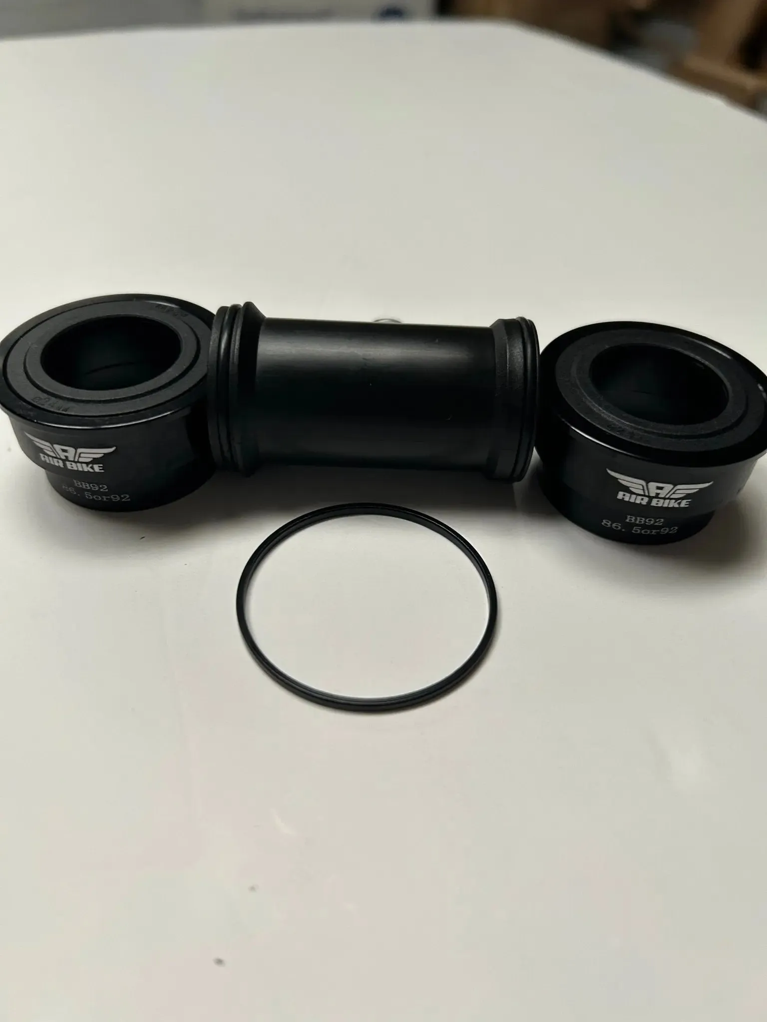 AIR BIKE BB86/92 BOTTOM BRACKET Press Fit Shimano Hollowtech 24mm CRANK