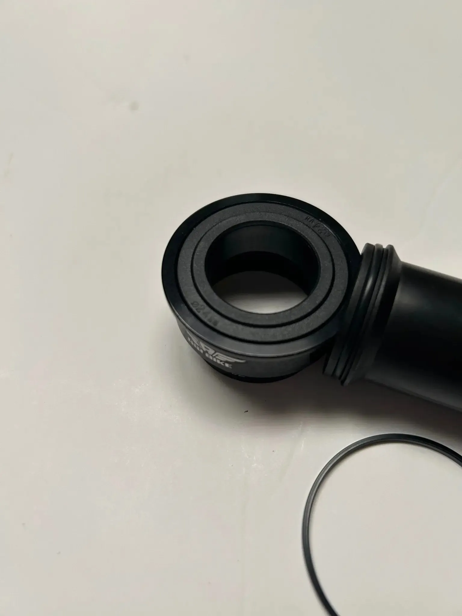 AIR BIKE BB86/92 BOTTOM BRACKET Press Fit Shimano Hollowtech 24mm CRANK