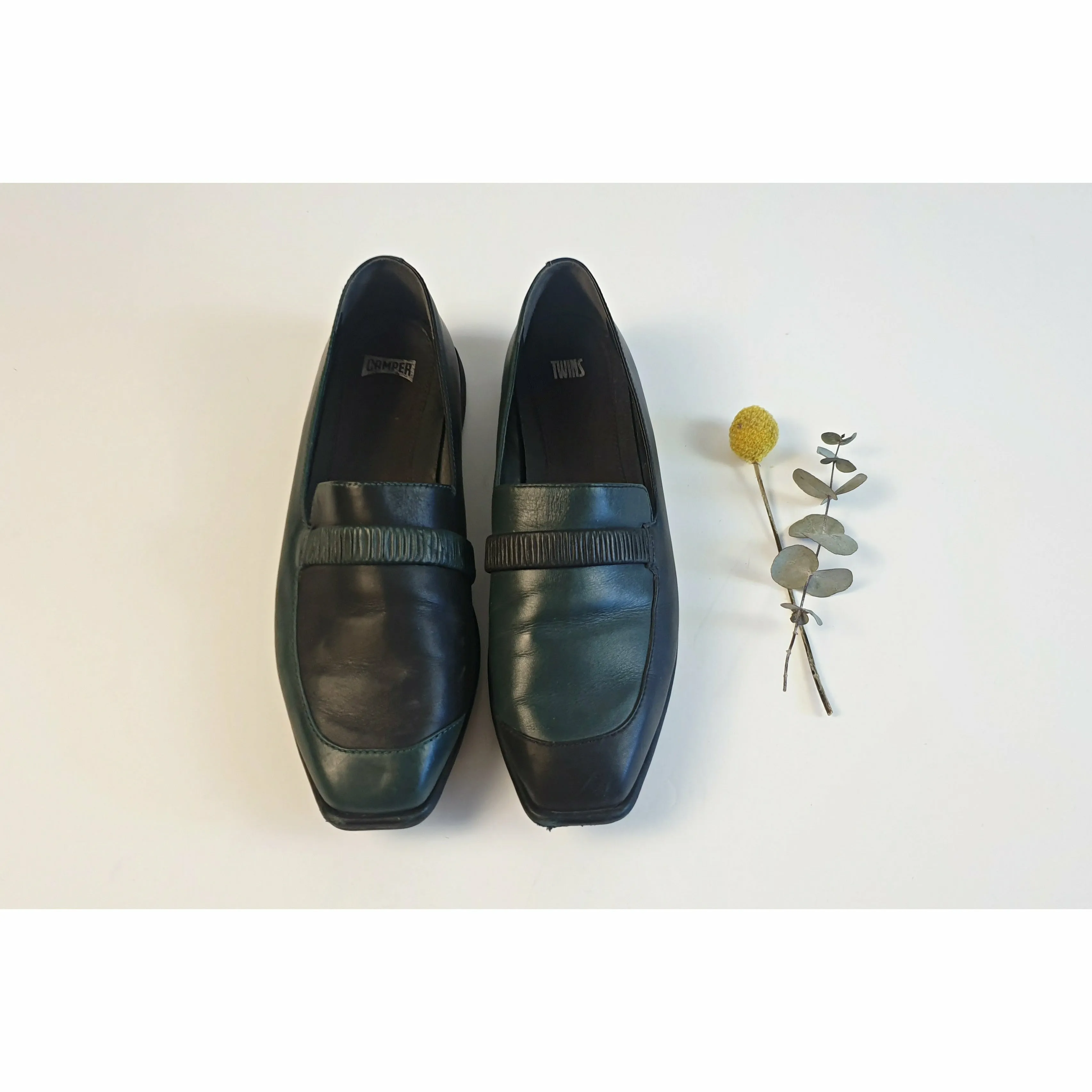 Camper pre-owned black and green leather twins shoes size 40