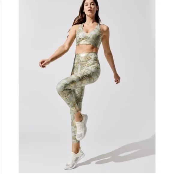 Carbon38 Sports Bra Green Gold Marble Shine Pearl Cross Back Sport Bra Foil