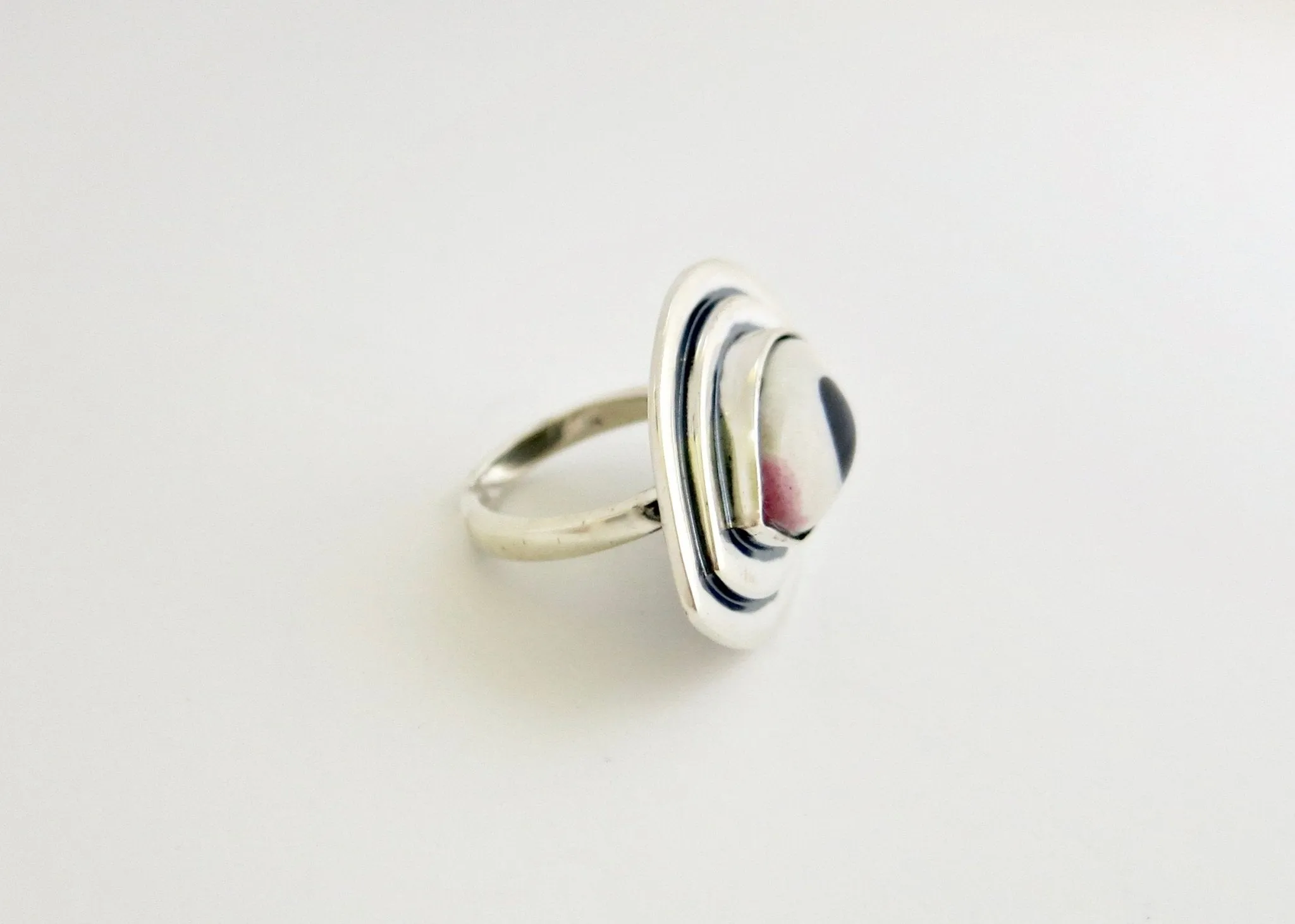 Dramatic 'Chakshu' (deity eye) statement ring