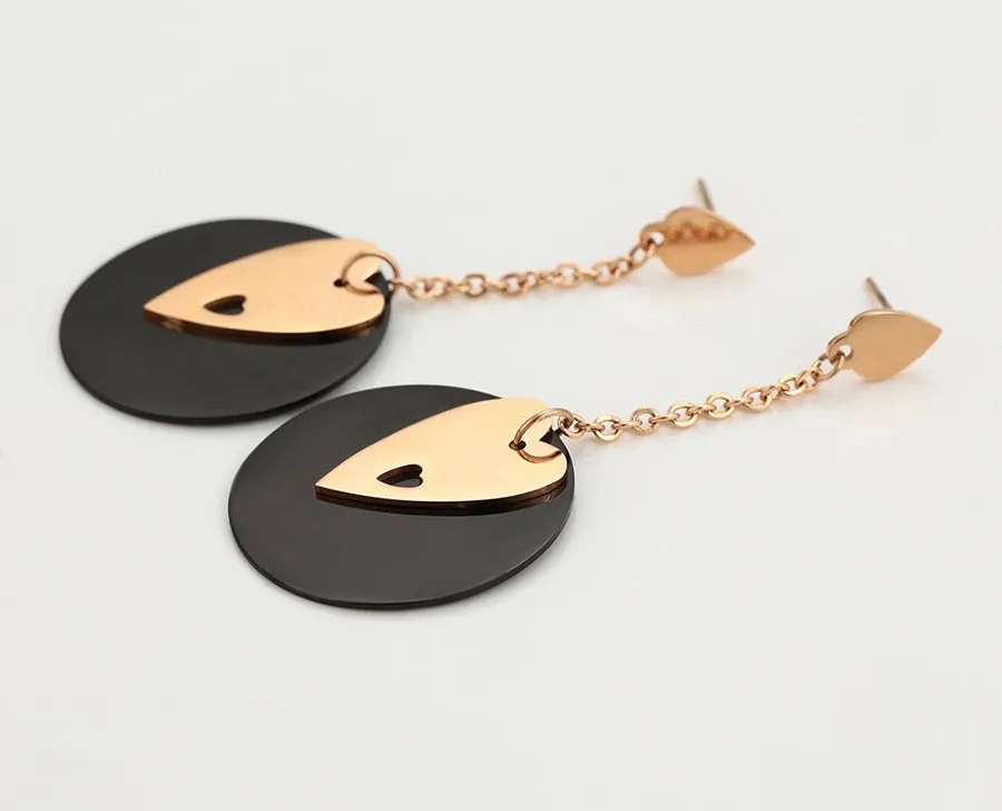 Elegant Heart Black & Gold Earring