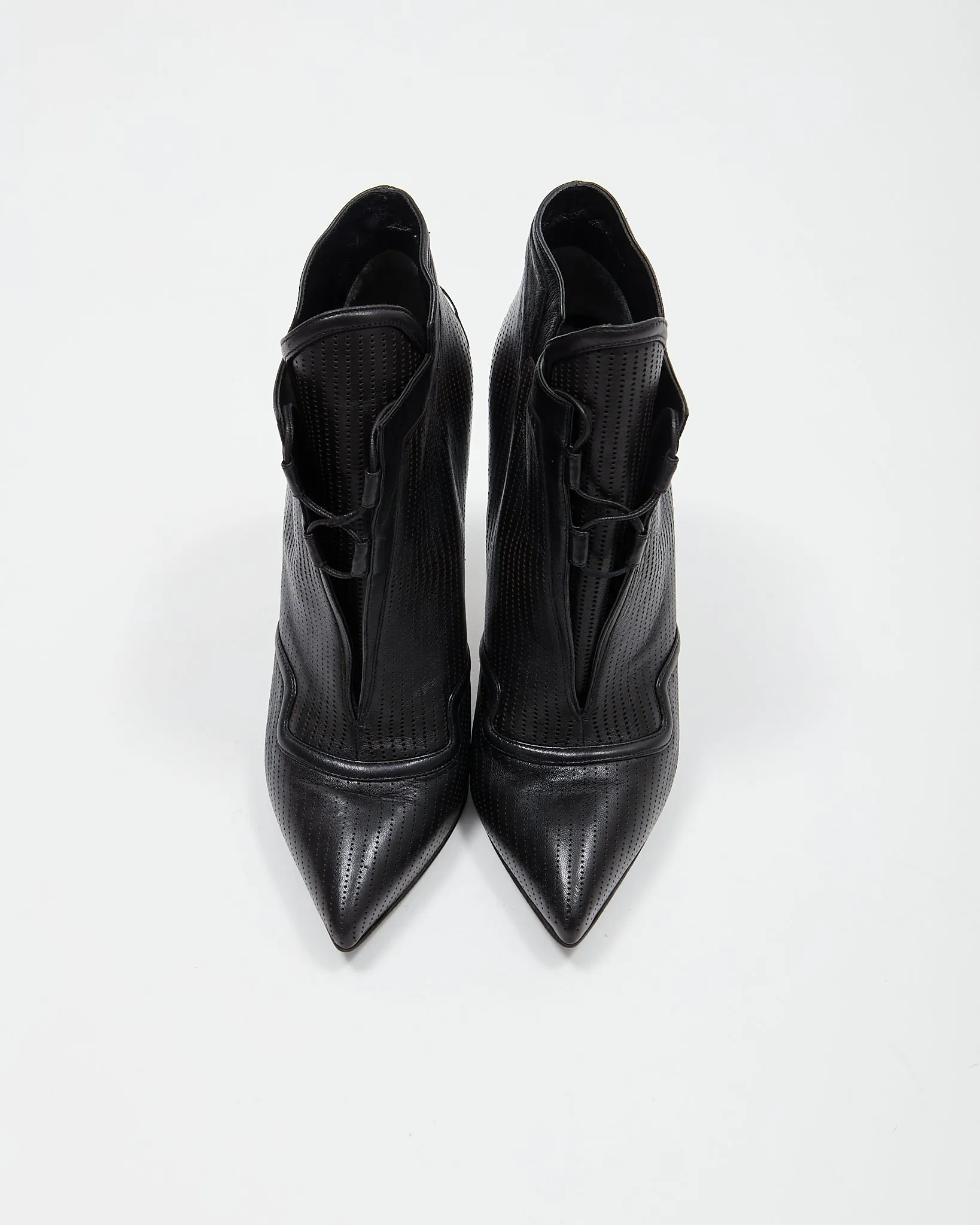 Fendi Black Perforated Leather Honeycomb Gunmetal Détail Heel - 40