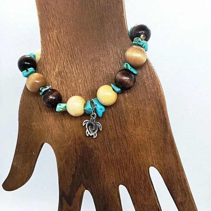 Handmade Stretch Boho Style Turtle Charm Bracelet – Natural Wood Beads & Turquoise Howlite