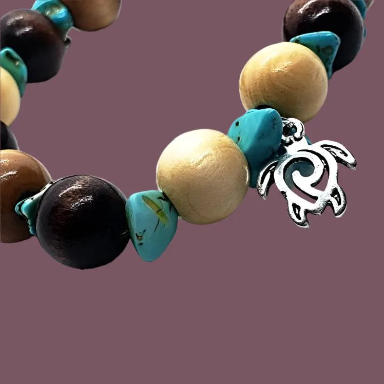 Handmade Stretch Boho Style Turtle Charm Bracelet – Natural Wood Beads & Turquoise Howlite