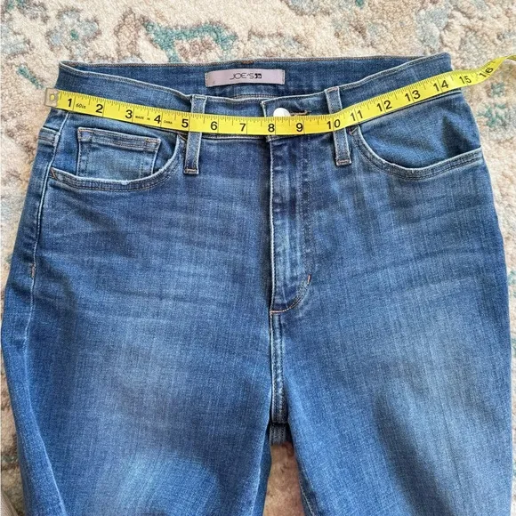 Joe’s bootcut jeans super stretchy and comfortable size 27
