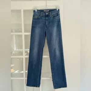 Joe’s bootcut jeans super stretchy and comfortable size 27