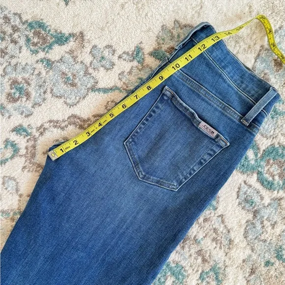 Joe’s bootcut jeans super stretchy and comfortable size 27