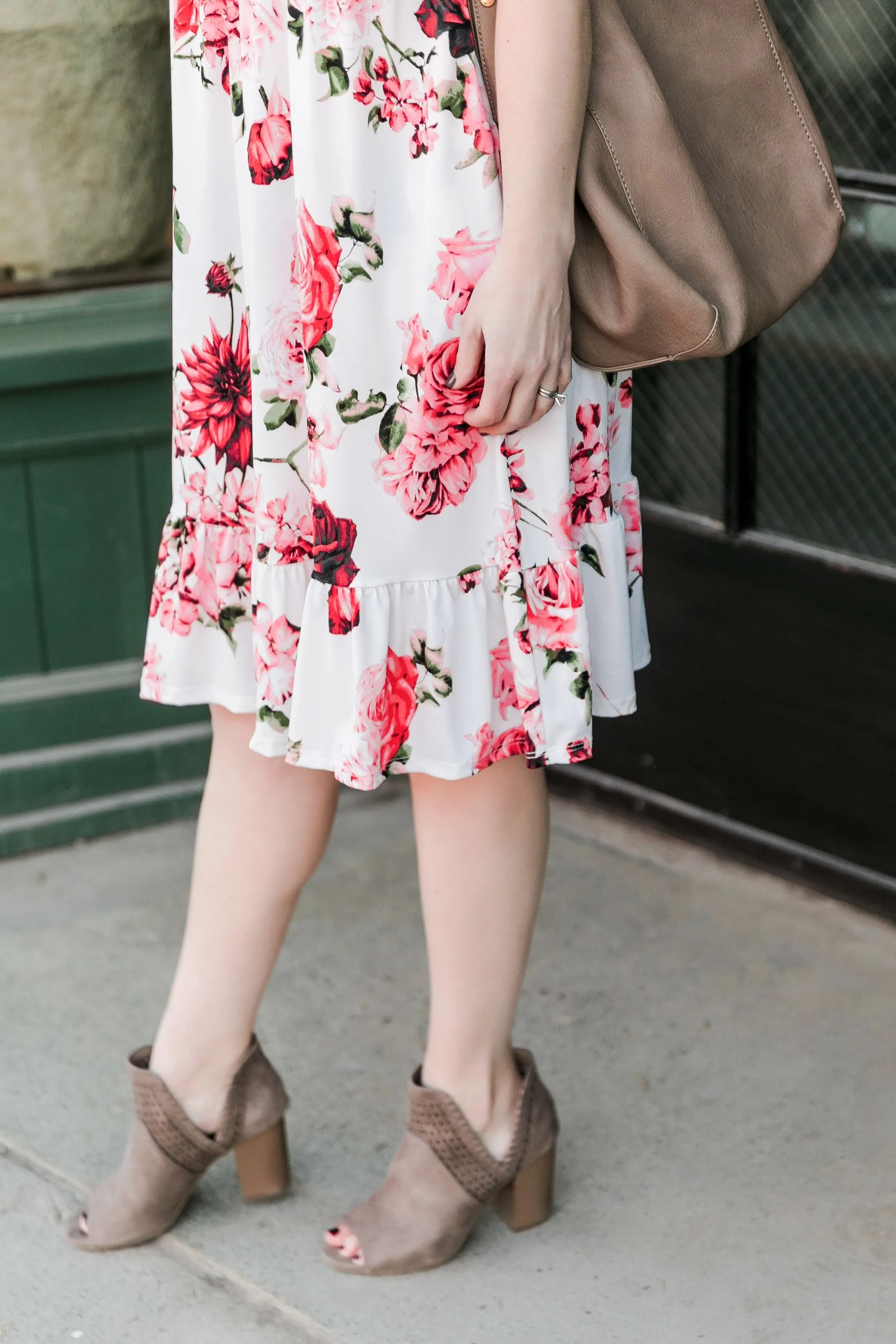 Kiss From A Rose In Ivory