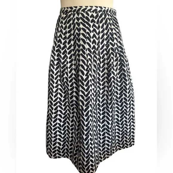 Lafayette 140 Full Side Zip Texture Black and White Patterned Lined Skirt 8