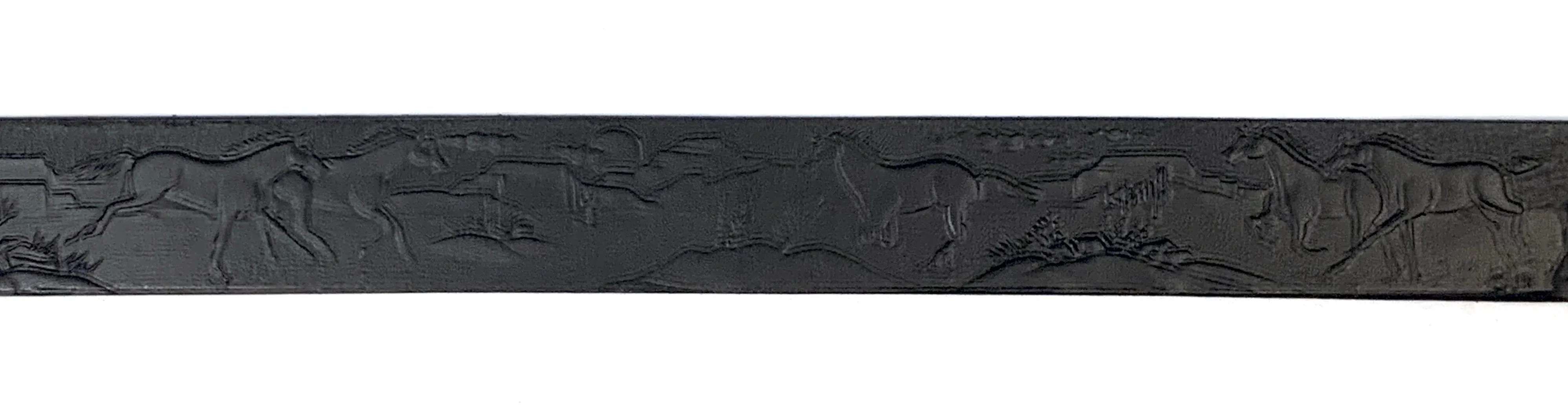 M122  1 1/2" Running Horses Belt