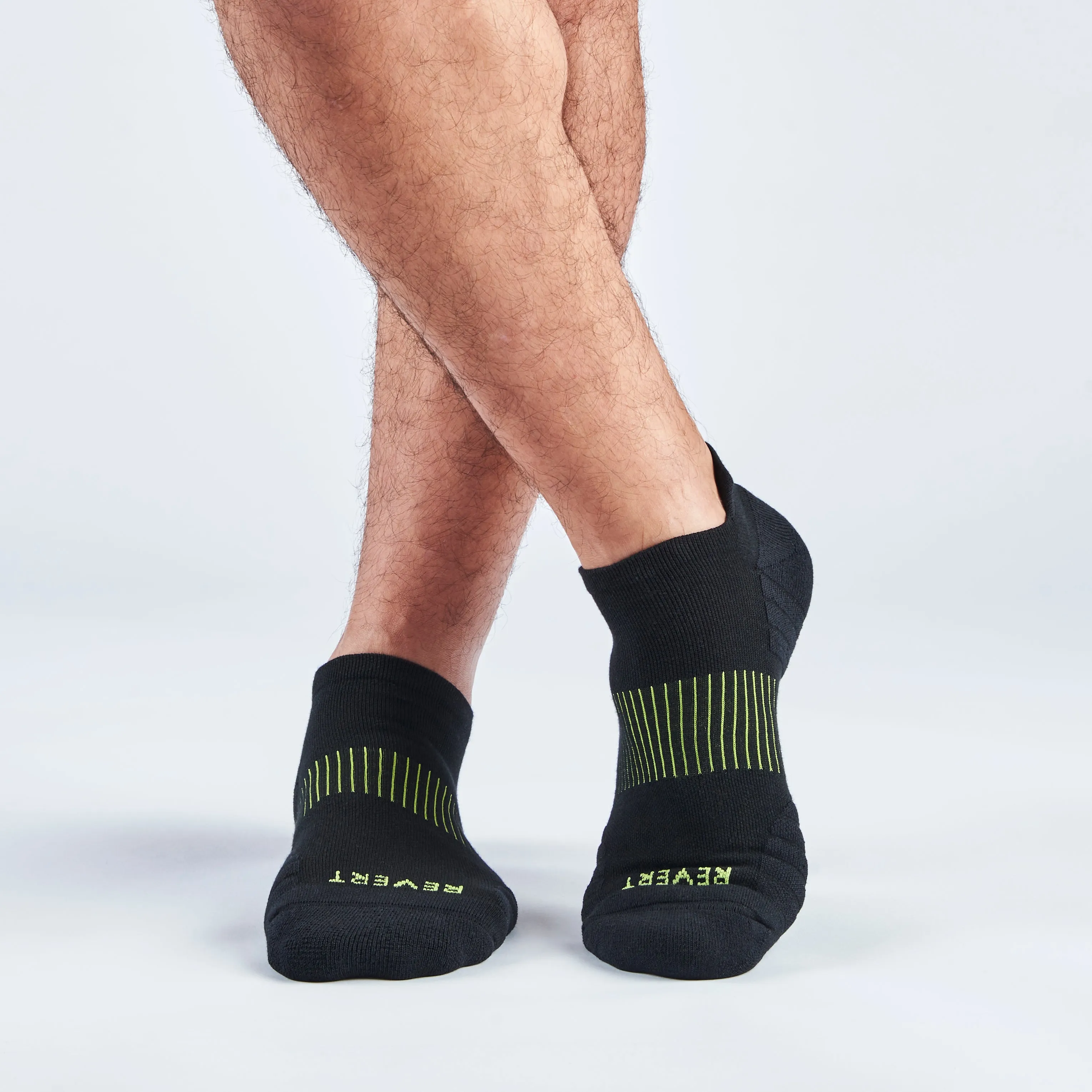 Men's Ankle Essentials: 3-Pack Mid-Weight Comfort Socks