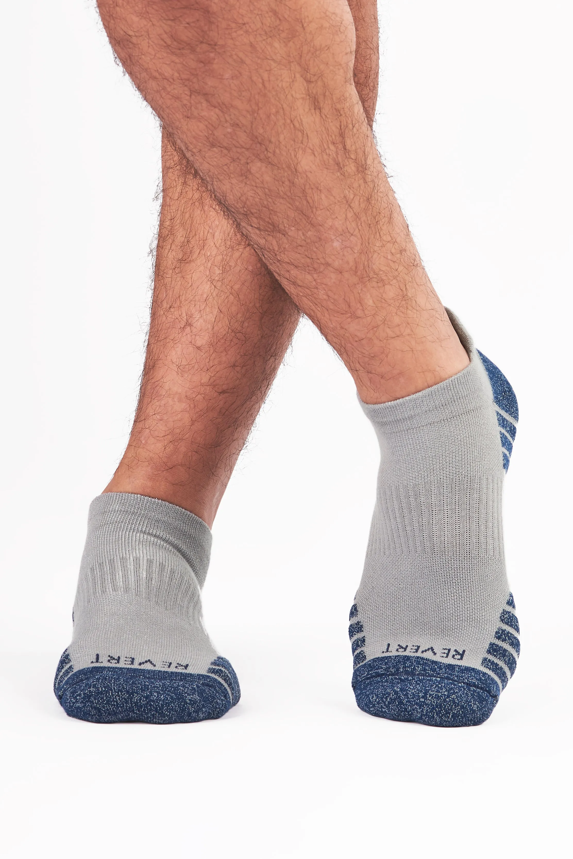 Men's Ankle Essentials: 6-Pack Mid-Weight Comfort Socks