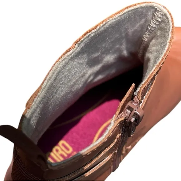 🌻NEW Munro Chestnut Boot in Cuero Leather GIRLS YOUTH Size 3 (Women's Size 5)