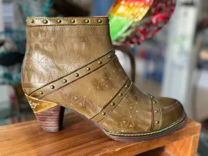 Niobe Olive