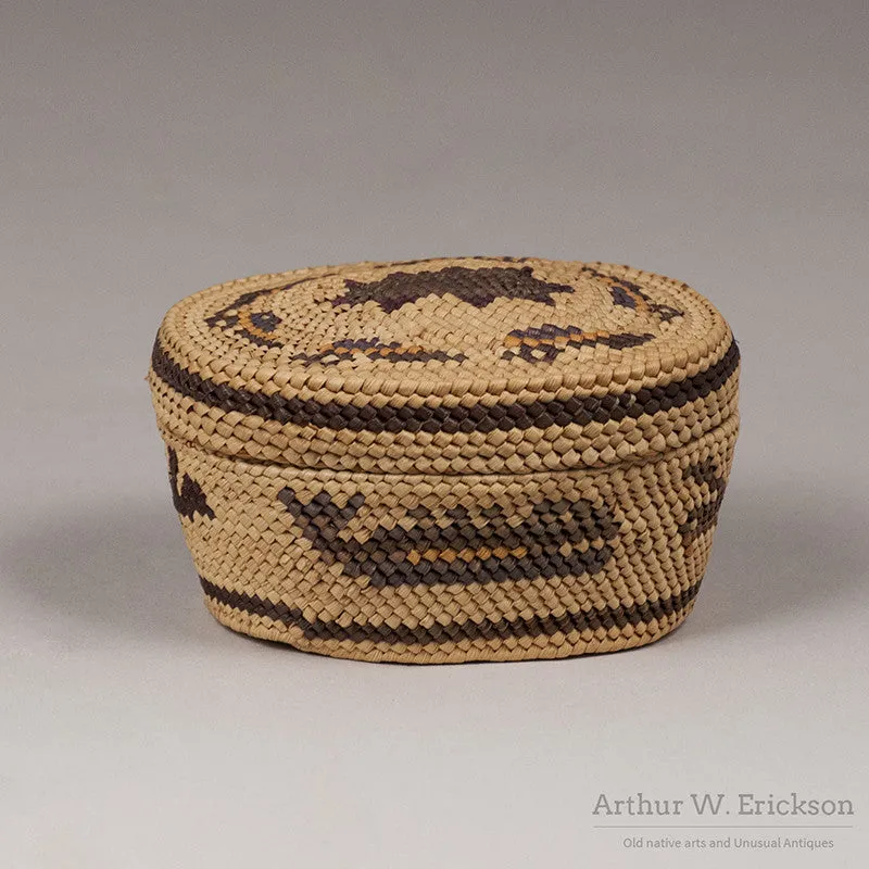 Nuu-chah-nulth (Nootka) oval lidded basket