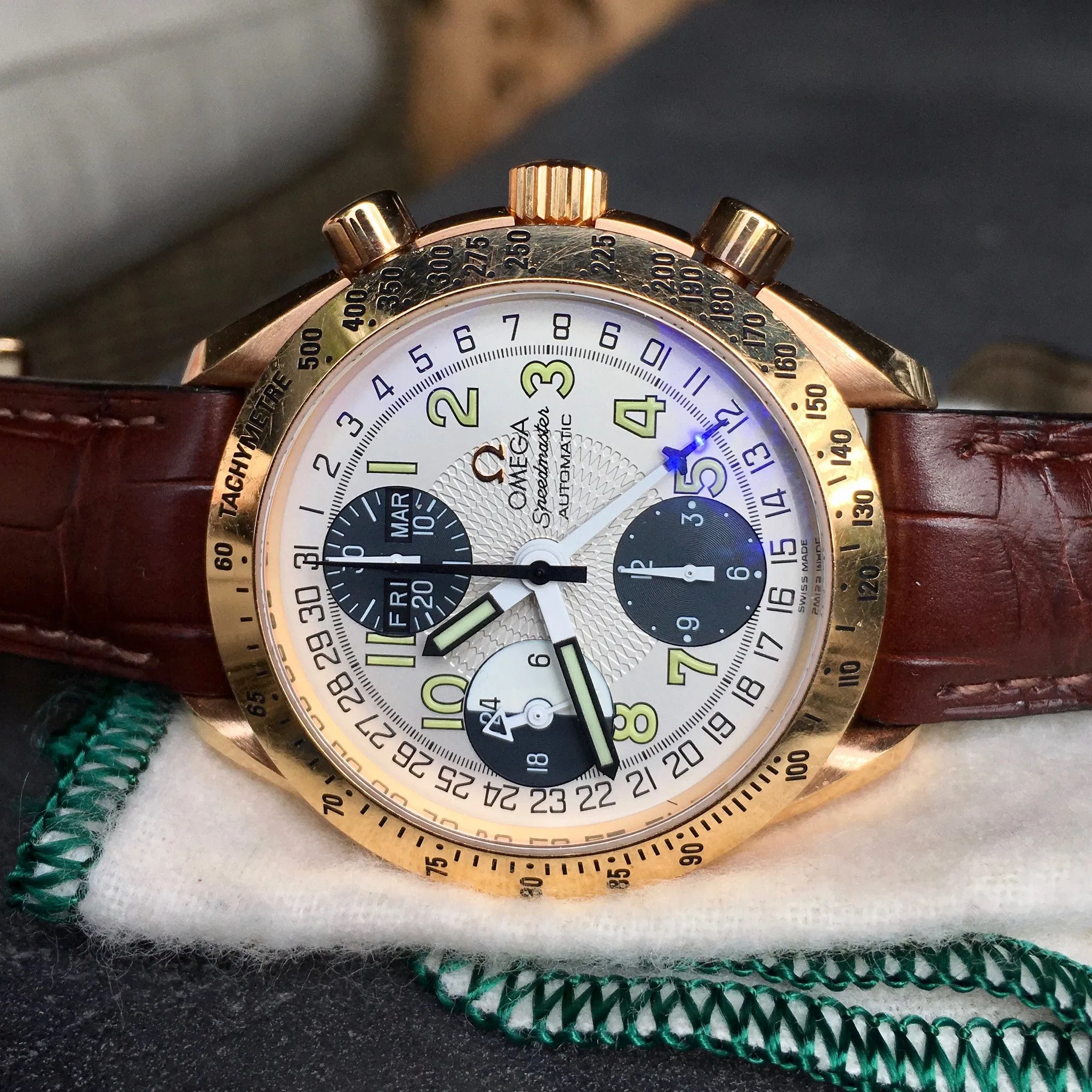 Omega Speedmaster 3623.33.01 18K Rose Gold Chronograph Month Day Date Watch