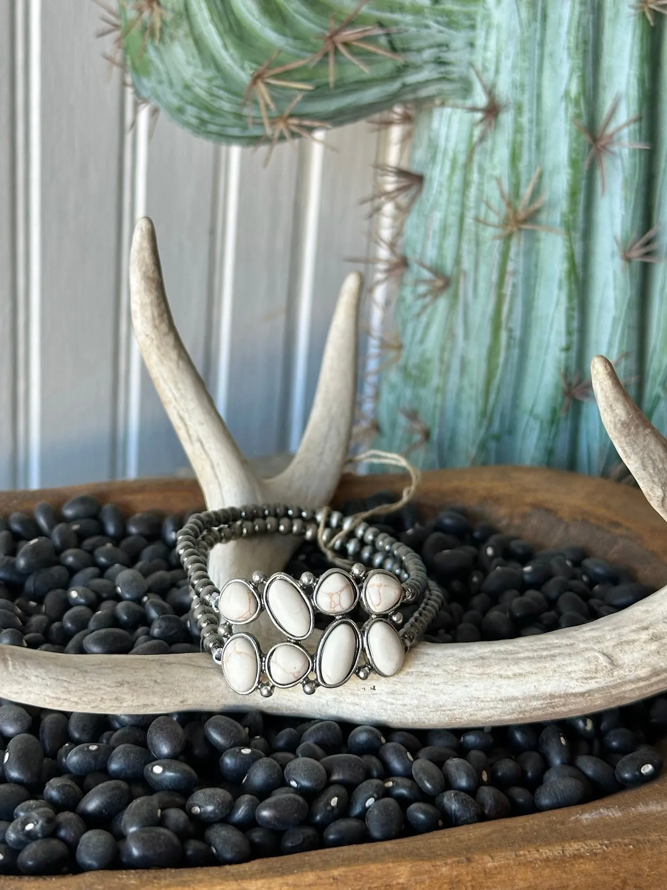 RESTOCK White Pearl Bracelets