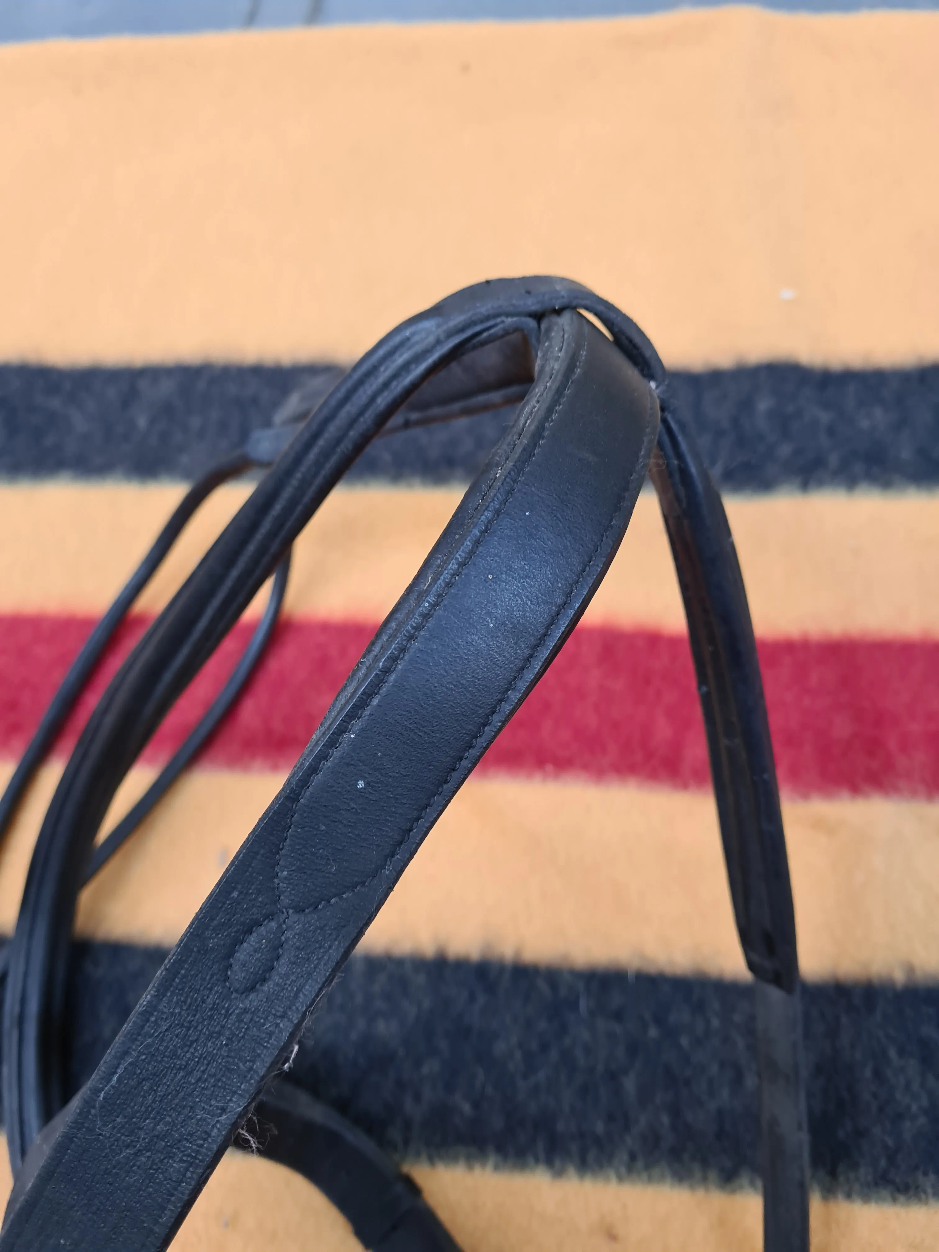 Shires Adelfia running martingale size xfull, black english leather, padded and rolled in parts FREE POSTAGE *