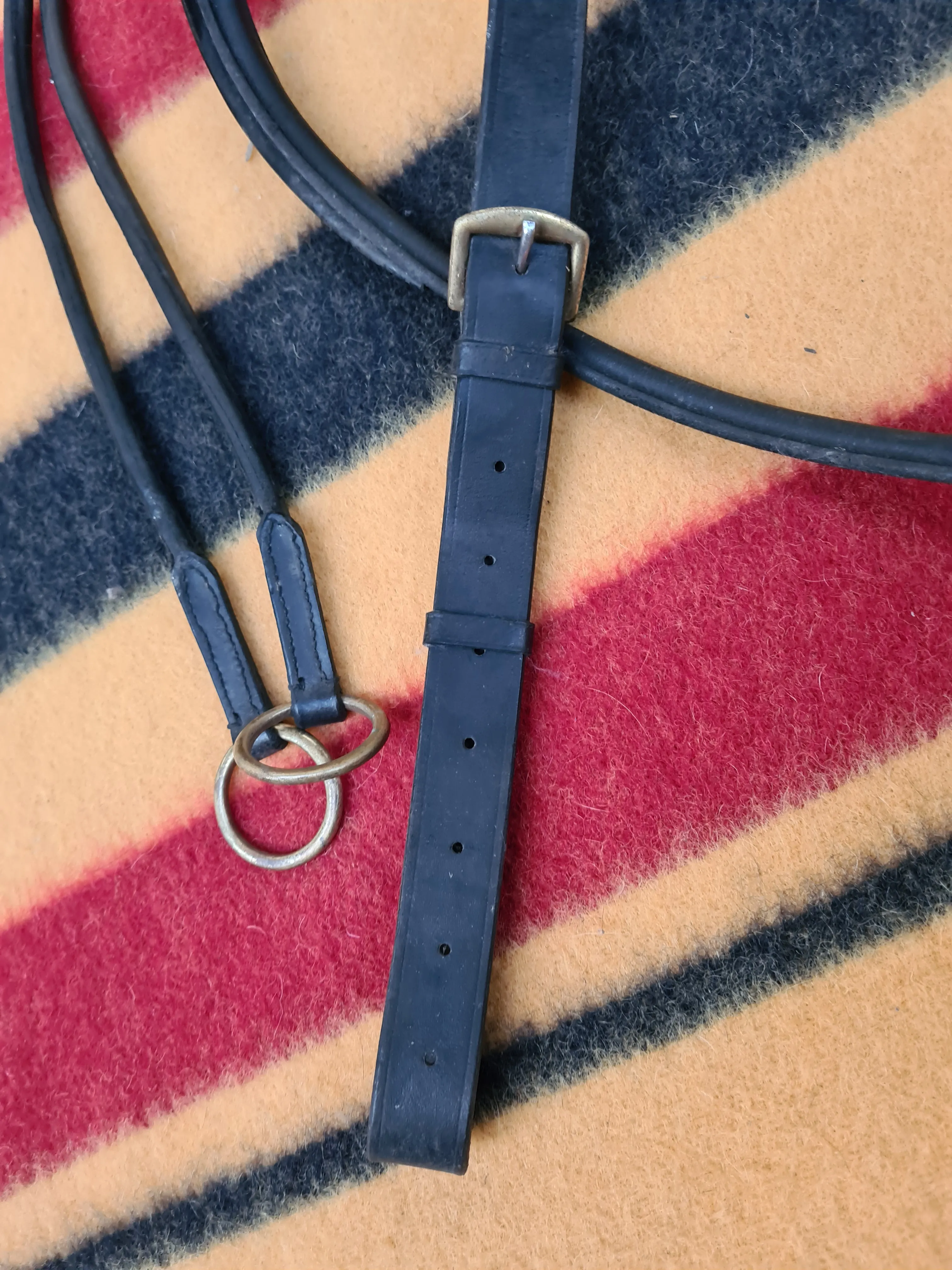 Shires Adelfia running martingale size xfull, black english leather, padded and rolled in parts FREE POSTAGE *