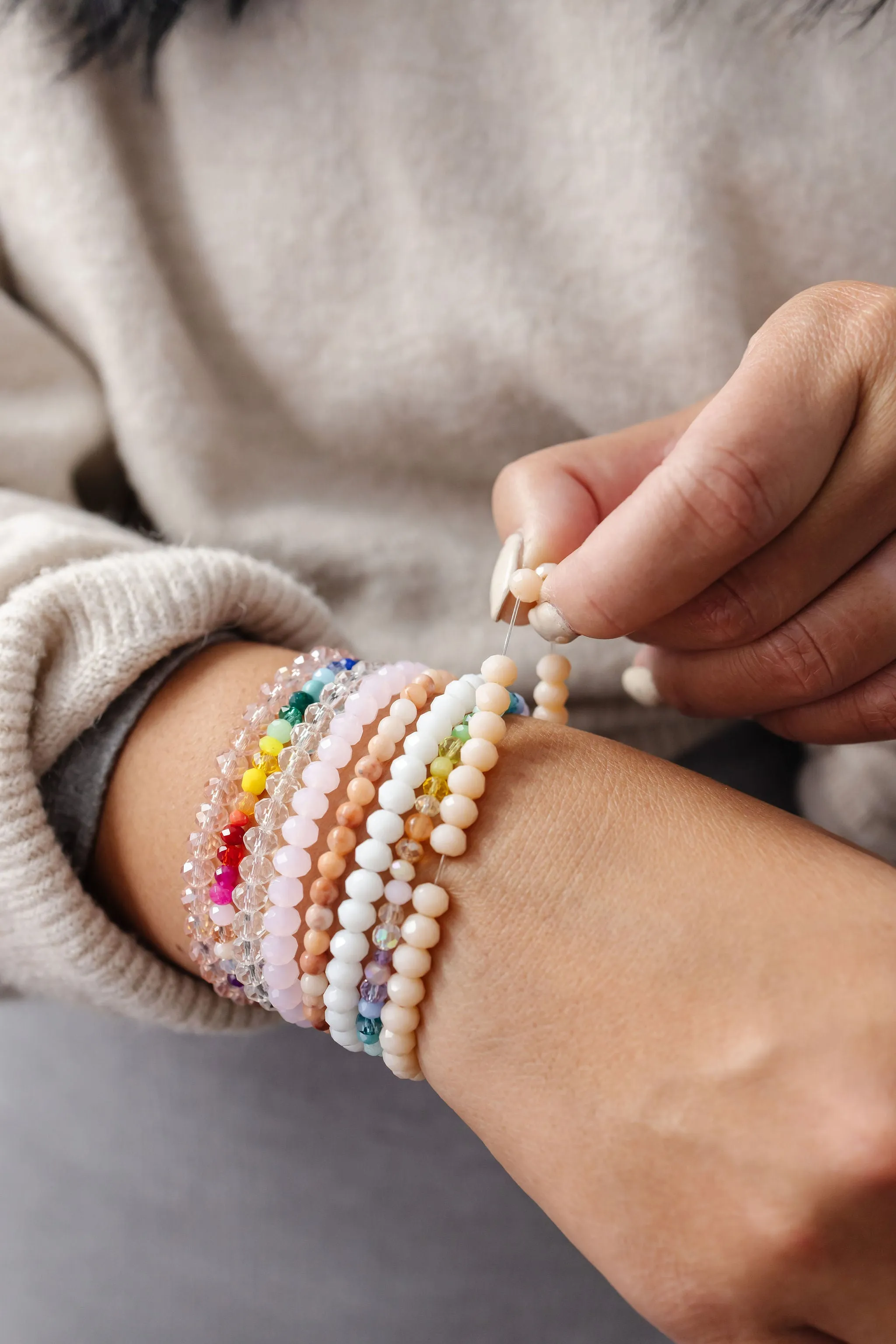 Stretchy Seashell Adult Bracelet (6MM Beads)