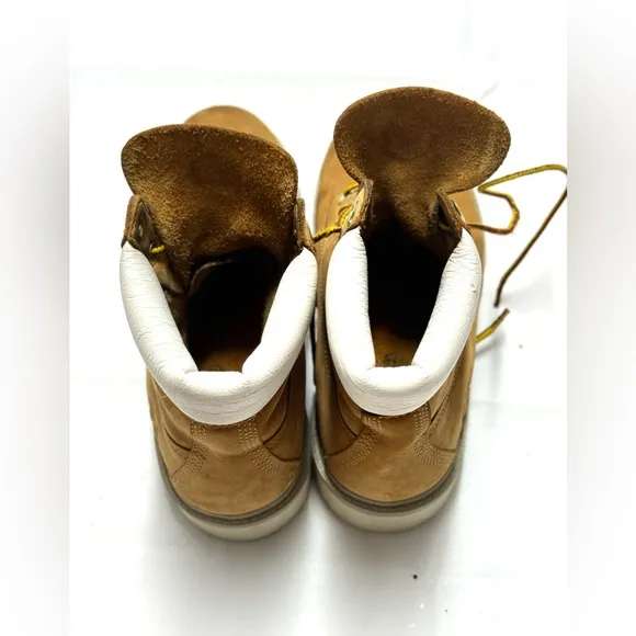 Timberland Junior Boy's White Leather Top Classic Boot #1592A Youth Size 5