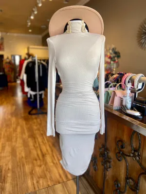 Turtle Neck Backless Rouge Dress