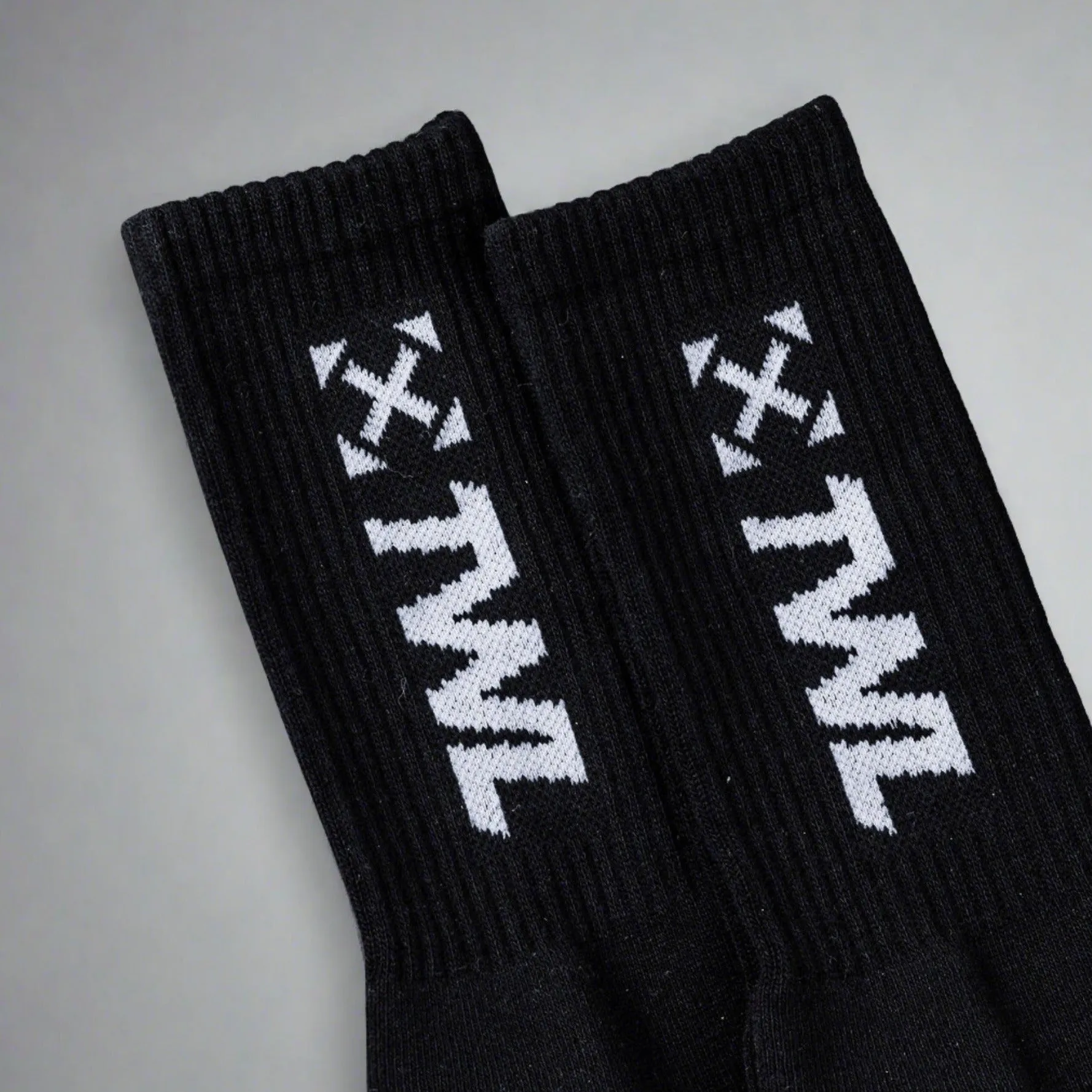 TWL - PACE SOCKS - BLACK